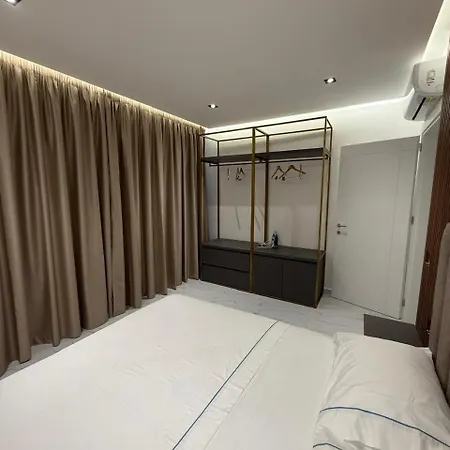 Royal Luxury