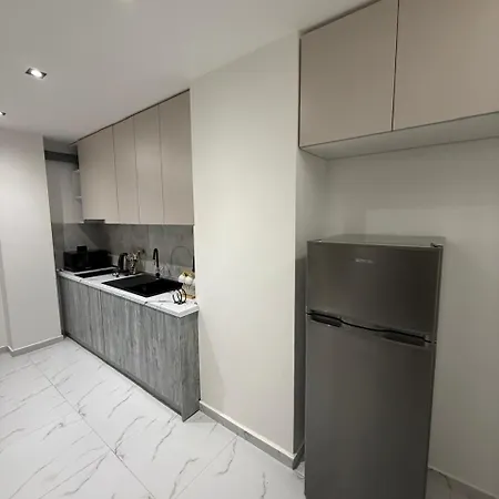 Royal Luxury Ξενοδοχείο με διαμερίσματα 3*